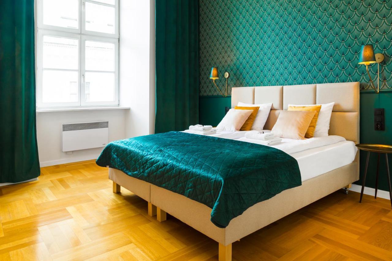 Glamorous Apartment In Heart Of Old Town คราคูฟ ภายนอก รูปภาพ