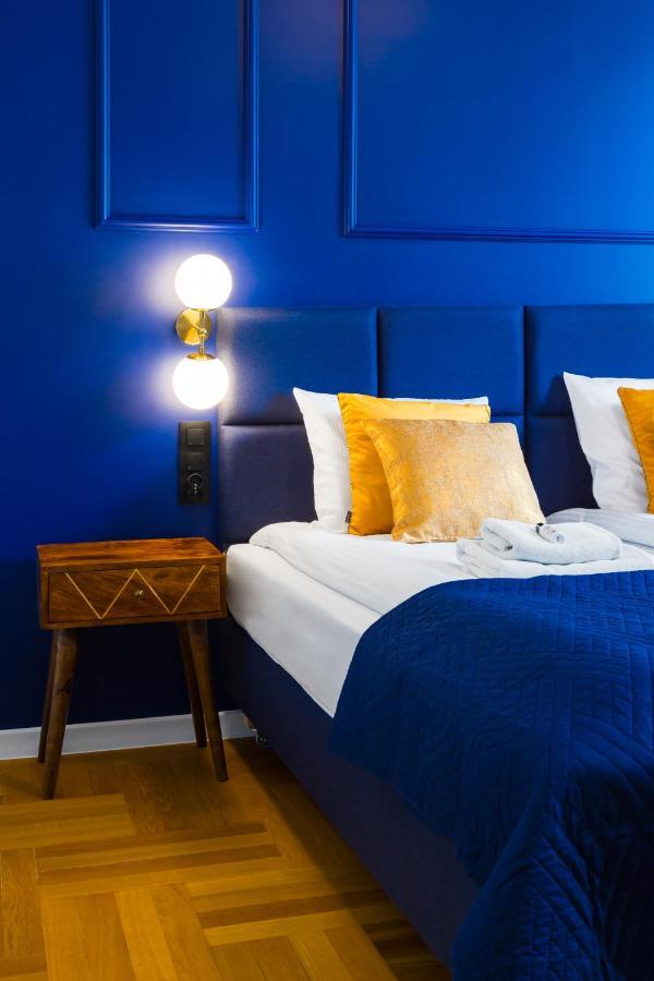 Glamorous Apartment In Heart Of Old Town คราคูฟ ภายนอก รูปภาพ
