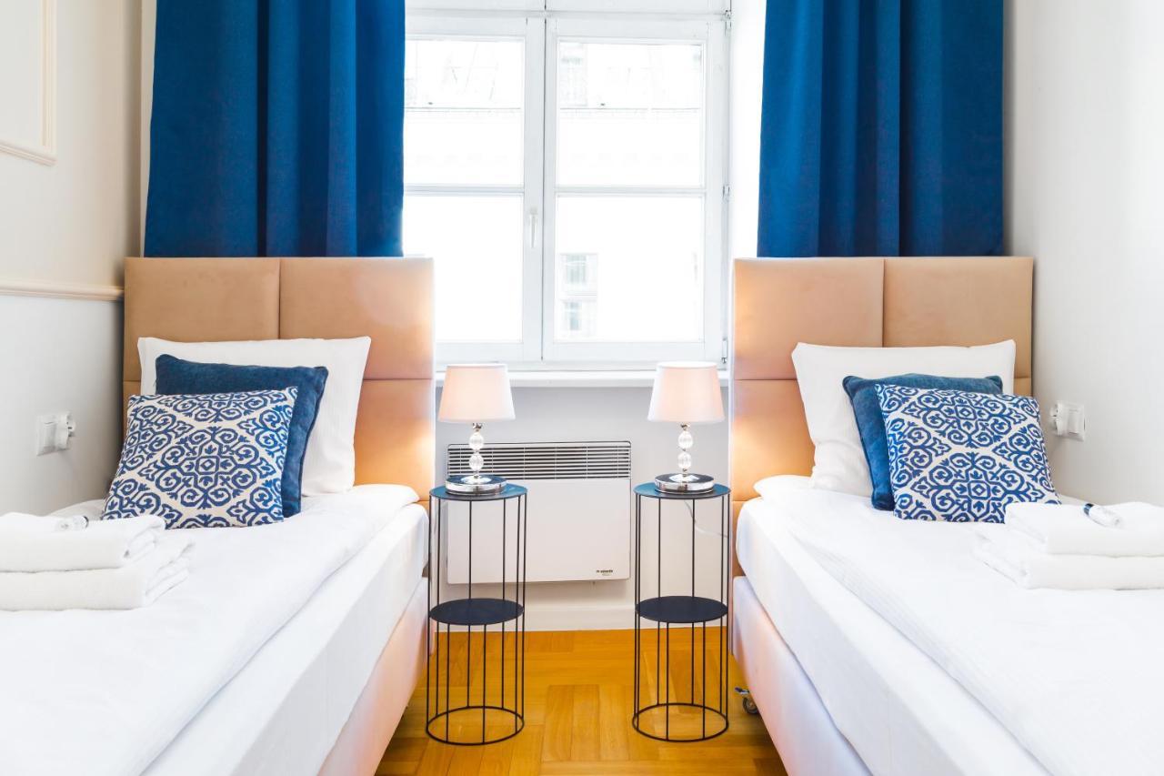 Glamorous Apartment In Heart Of Old Town คราคูฟ ภายนอก รูปภาพ