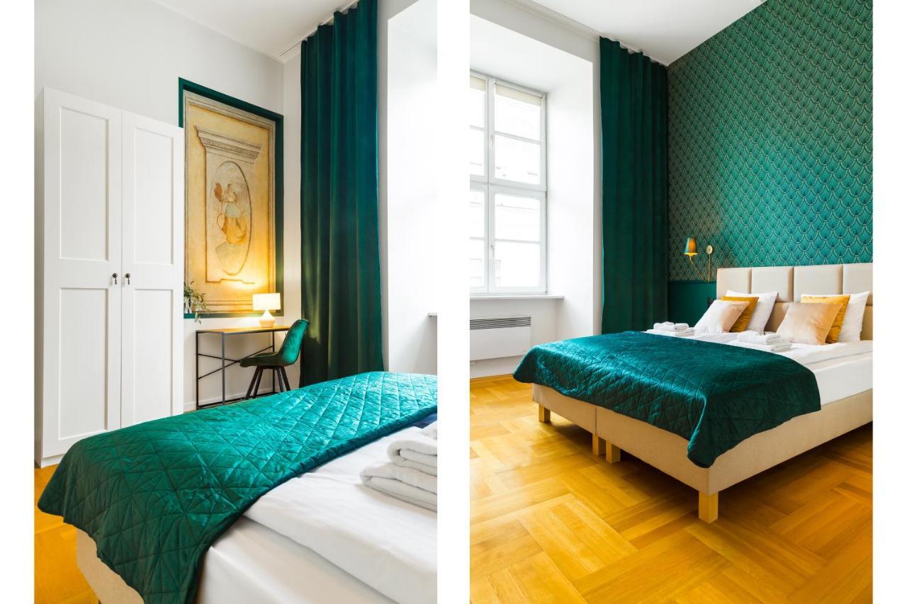 Glamorous Apartment In Heart Of Old Town คราคูฟ ภายนอก รูปภาพ
